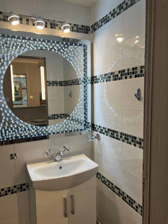 Apartment Luxe Free Wifi, Free Parking, Free Netflix Friern Barnet Extérieur photo